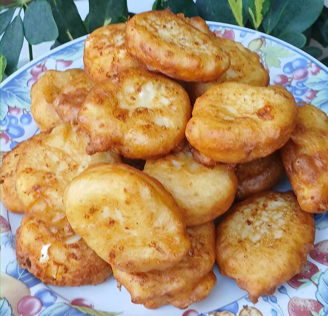 Τυροτηγανίτες