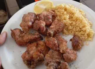 Τηγανισμένα αρνίσια γλυκάδια με χρυσή κρούστα σερβιρισμένα με φρέσκο λεμόνι και ρίγανη