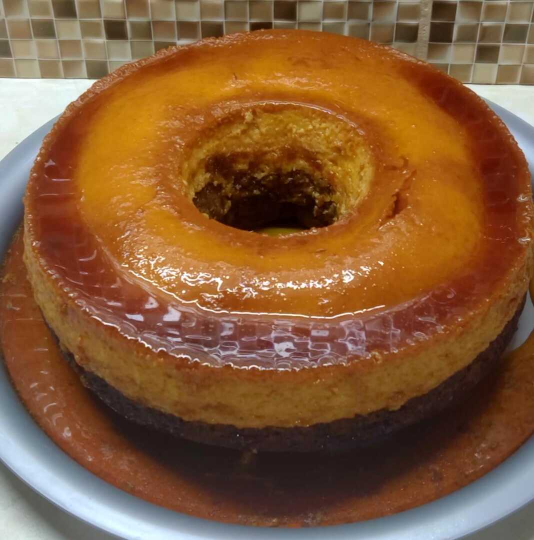 κέικ με κρέμα καραμελέ