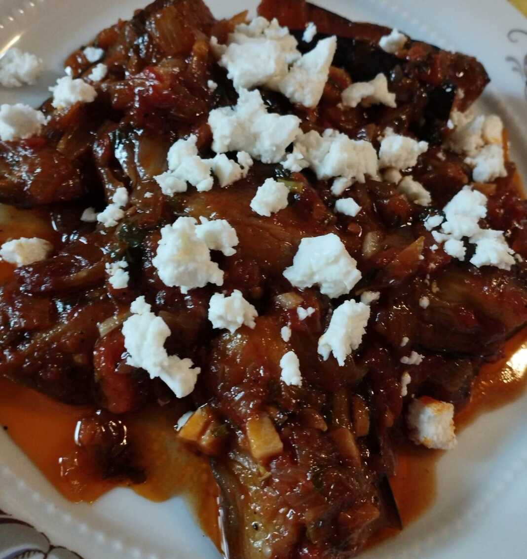 Μελιτζάνες με Σκόρδο και Φέτα