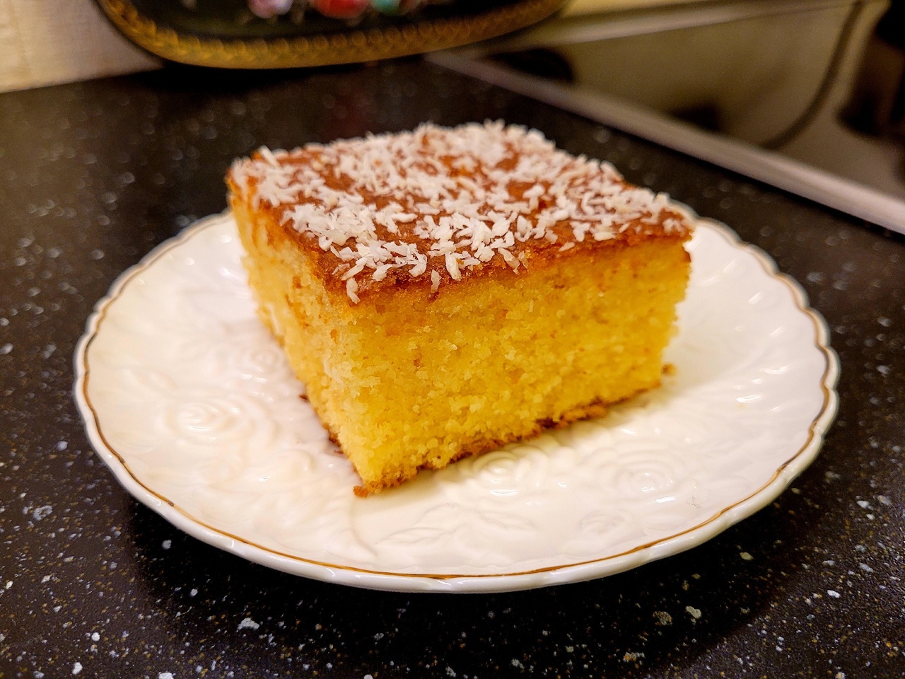 Σιμιγδαλένιo κέικ Πορτοκαλιού