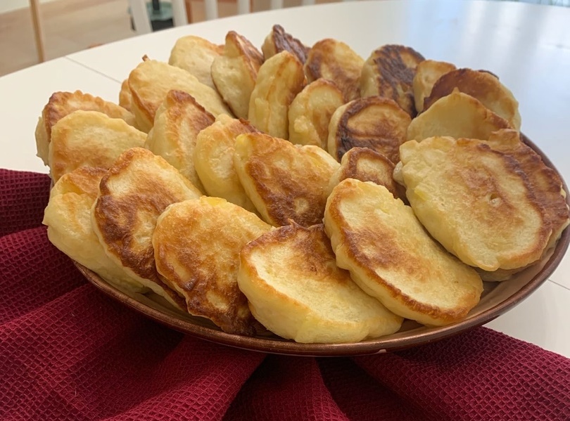 tiganitesMilou1 Τηγανίτες με μήλο