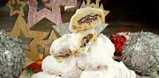 Κουραμπιέδες γεμιστοί