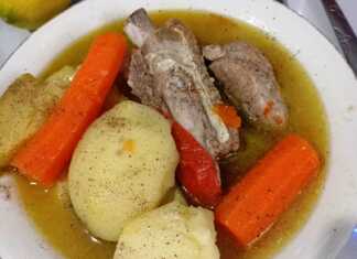 Μοσχάρι βραστό με λαχανικά