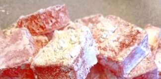 Σπιτικό λουκούμι