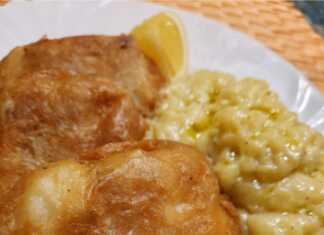 Χρυσαφένια φιλέτα μπακαλιάρου σε πλούσιο κουρκούτι μπύρας, σερβιρισμένα με παραδοσιακή σκορδαλιά και λεμόνι