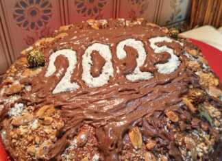 Βασιλόπιτα Τσουρέκι Βασιλόπιτα Τσουρέκι