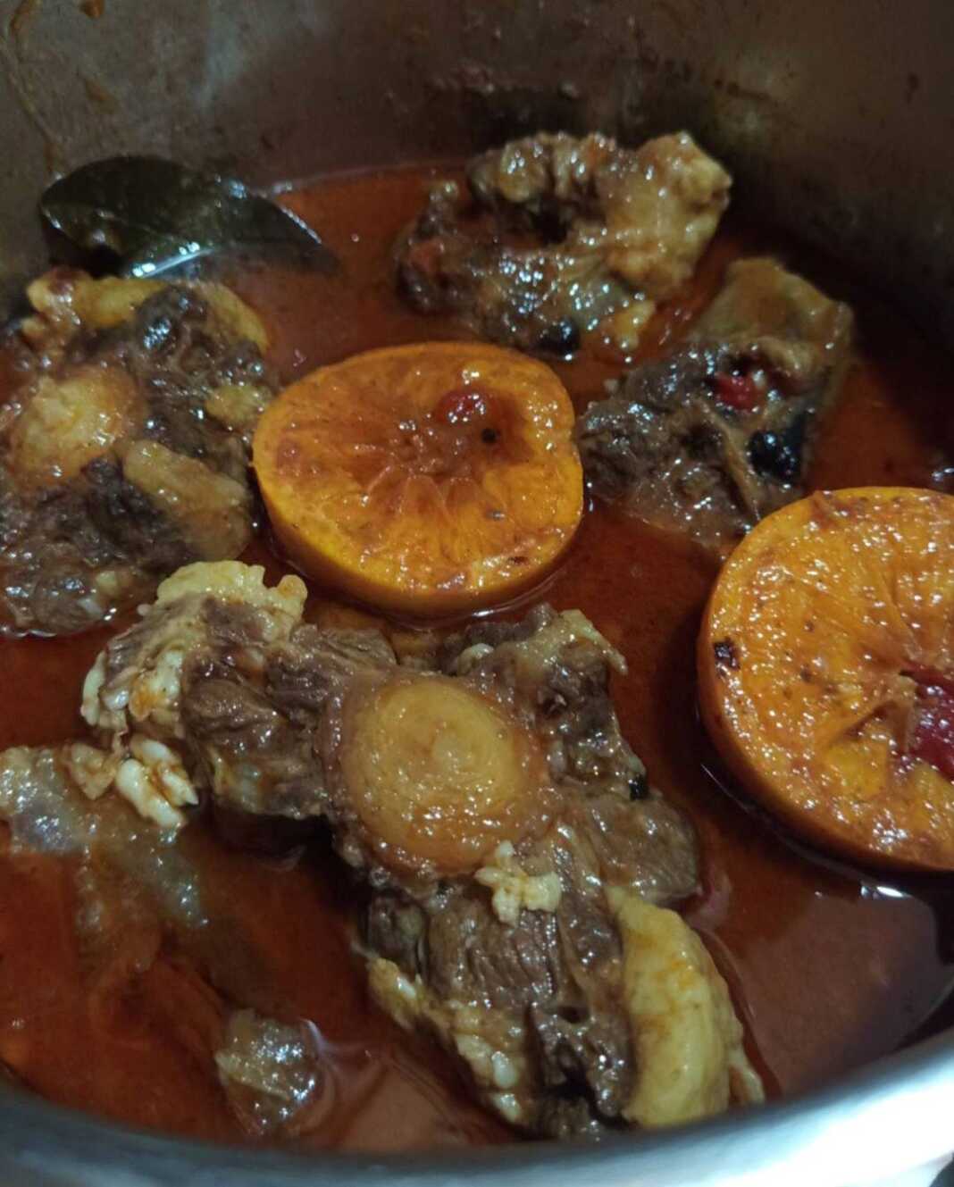 Ουρά μοσχάρισια κοκκινιστή