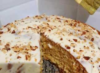 Κέικ αμυγδάλου με χυμό πορτοκάλι