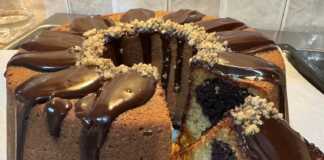 Κέικ δίχρωμο με σοκολάτα