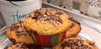 Κεκάκια βανίλιας με κομμάτια σοκολάτας