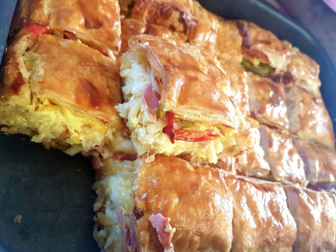 μακαρονοπίτα με σφολιάτα