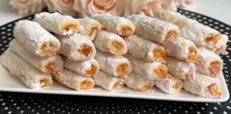 Μπισκότα με μαρμελάδα