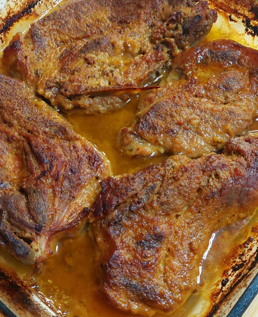 Χοιρινές μπριζόλες λαιμού λεμονάτες