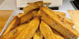 Παξιμάδια με καρύδι