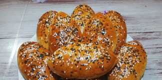 Πατατόπιτες στο φούρνο με κρεμμύδι και μπέικον