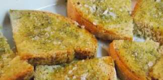 Φρυγανέλια με λάδι και ρίγανη