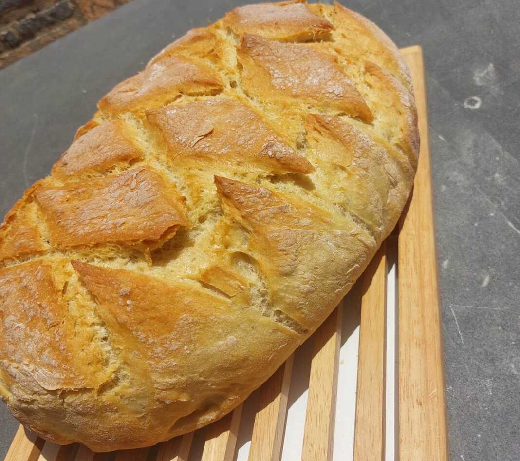 Ψωμί στη Γάστρα