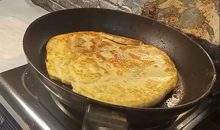 Pitoules me 3 ilika Πιτούλες με δύο υλικά