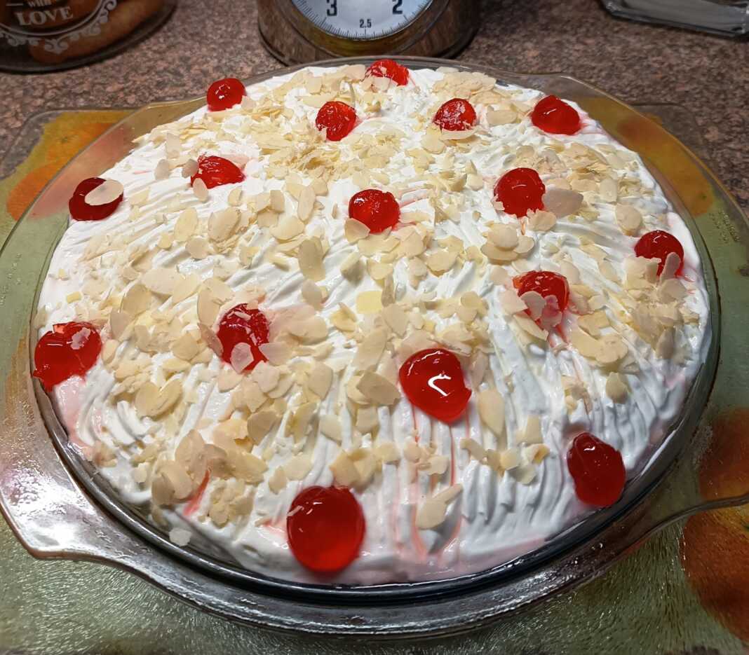 ekmek tsoureki Εκμέκ με βάση τσουρέκι