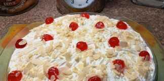 Εκμέκ με βάση τσουρέκι