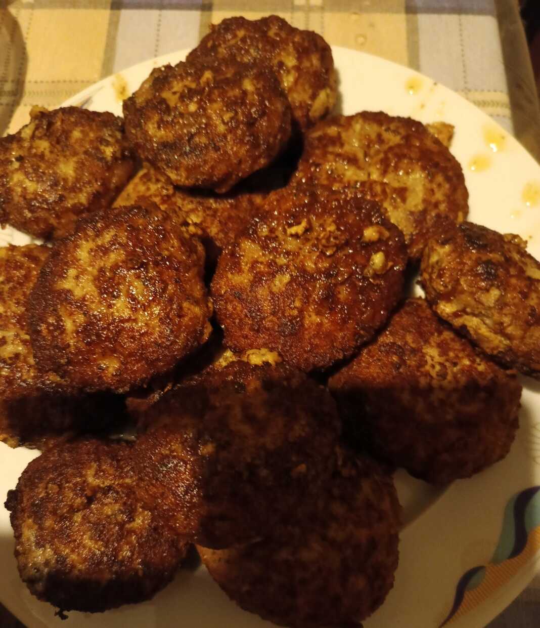 keftedes me mosxariso kima Κεφτέδες με μοσχαρίσιο κιμά