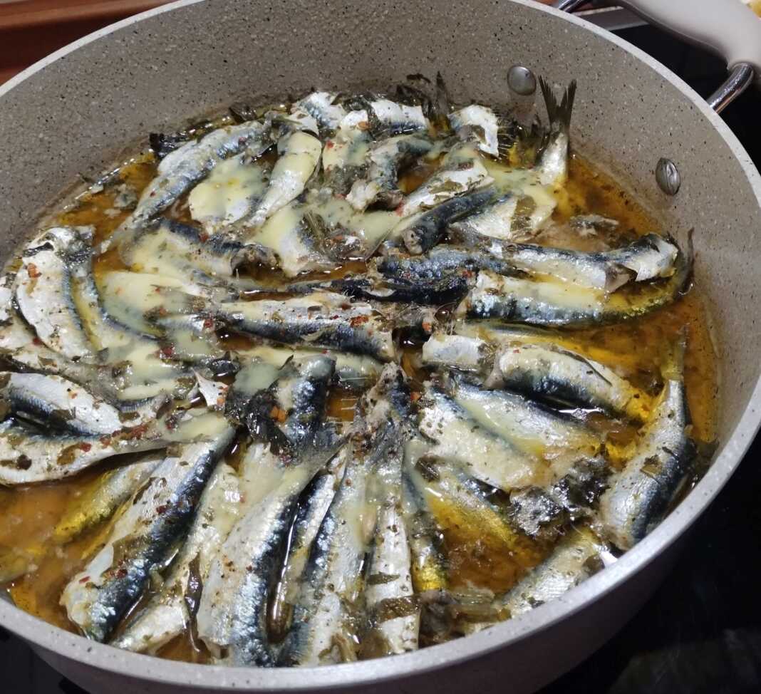 Σαρδέλες αχνιστές