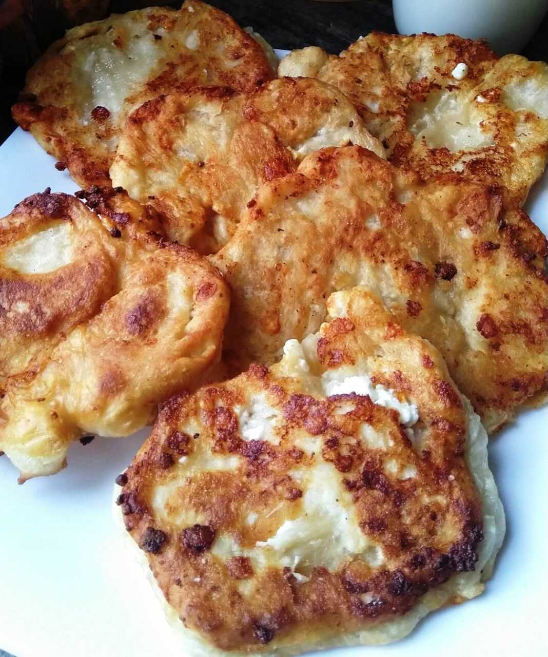 Τυροτηγανίτες