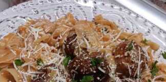 Χυλοπίτες με κεφτεδάκια