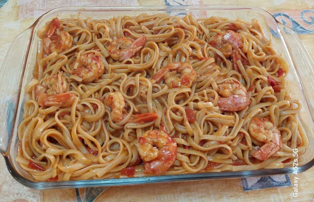 Γαριδομακαρονάδα