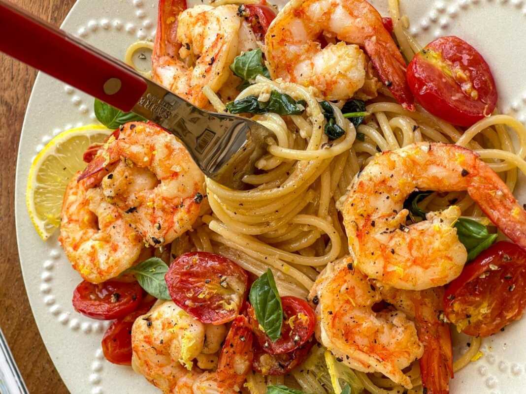 Γαριδομακαροναδα