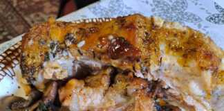 Χοιρινό παϊδάκι στο φούρνο με μανιτάρια και γλασέ καρότα