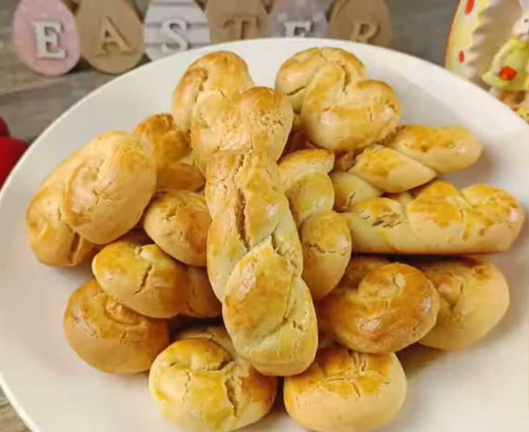 Πασχαλινά κουλουράκια