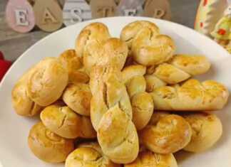 Πασχαλινά κουλουράκια