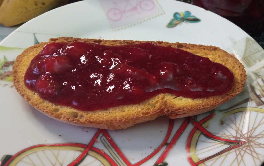 Μαρμελάδα με φράουλες