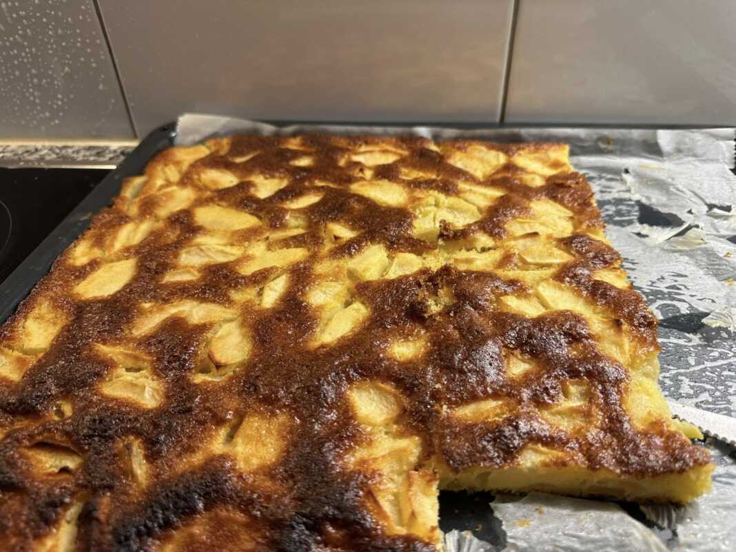 milopita elvetiki Μηλόπιτα Ελβετική