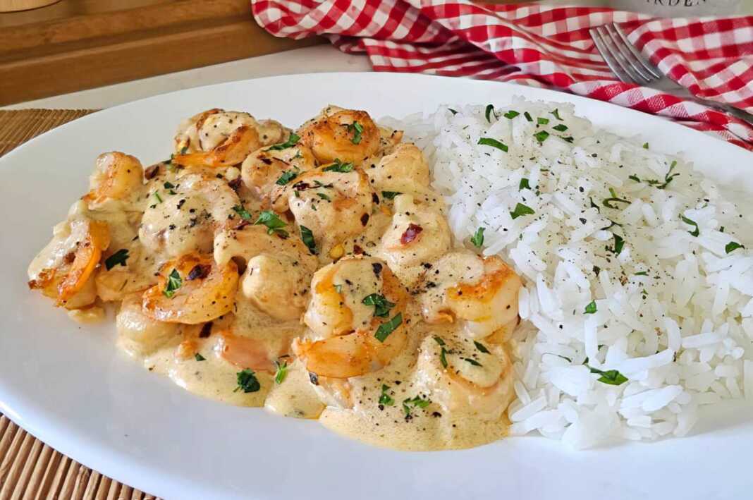 Γαρίδες σε σάλτσα σκόρδου