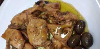 σουπιες με ούζο και ελιές