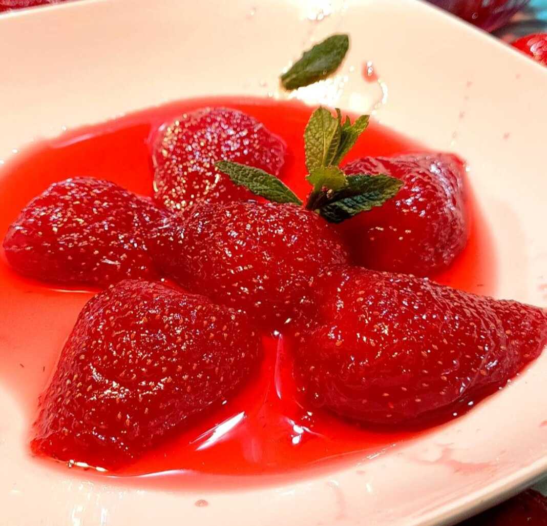 Γλυκό του κουταλιού φράουλες