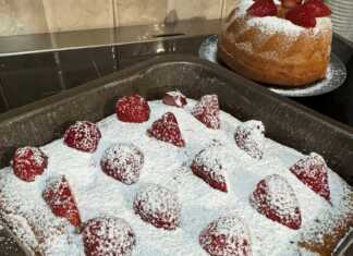 Κέικ με φράουλες και γιαούρτι