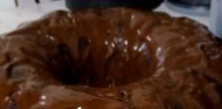 Κέικ σοκολάτας νηστίσιμο με κράνμπερι