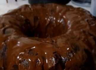 Κέικ σοκολάτας νηστίσιμο με κράνμπερι