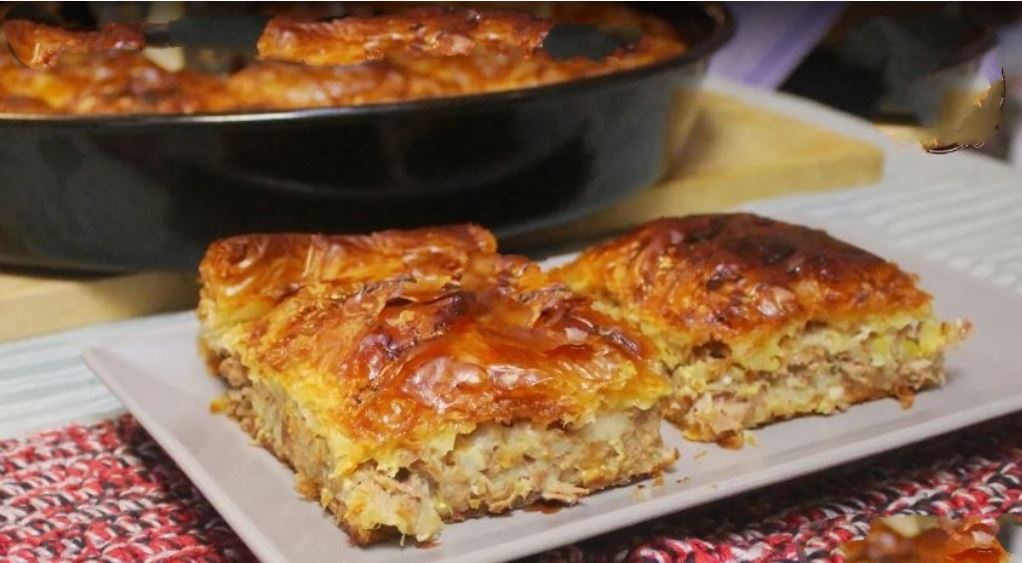 kreatopita litoxorou Κρεατόπιτα