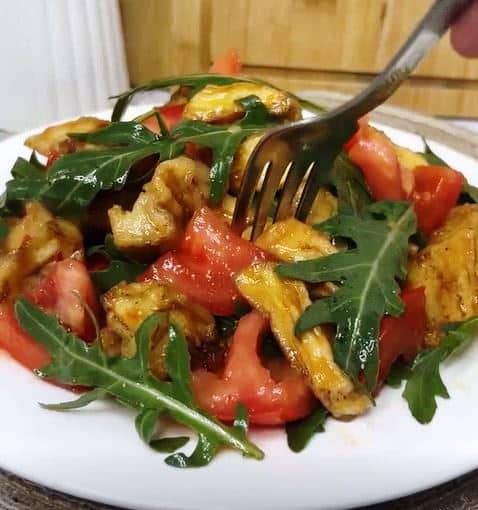 salata melitzanas Σαλάτα με Τηγανιτή Μελιτζανα