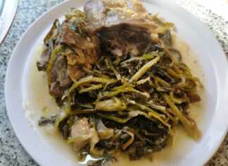 Ένα πιάτο με ζουμερό τσιγαριαστό αρνάκι και σταμναγκάθι σε λεμονάτη σάλτσα αυγολέμονο.