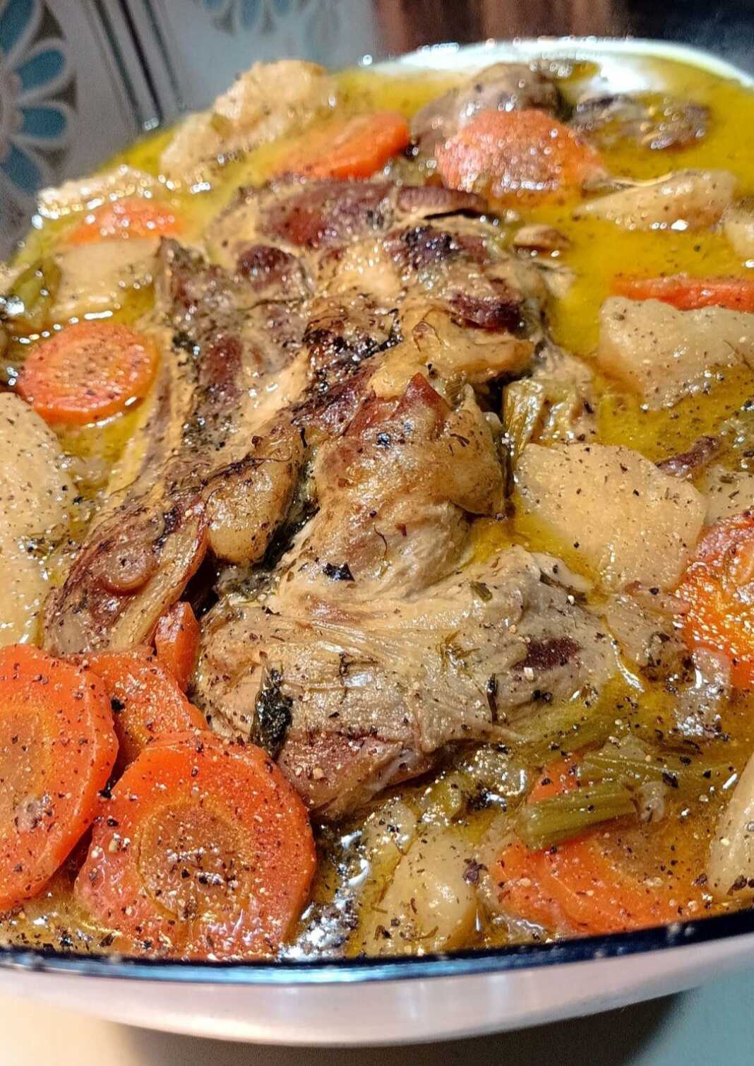 Βραστό με αρνάκι