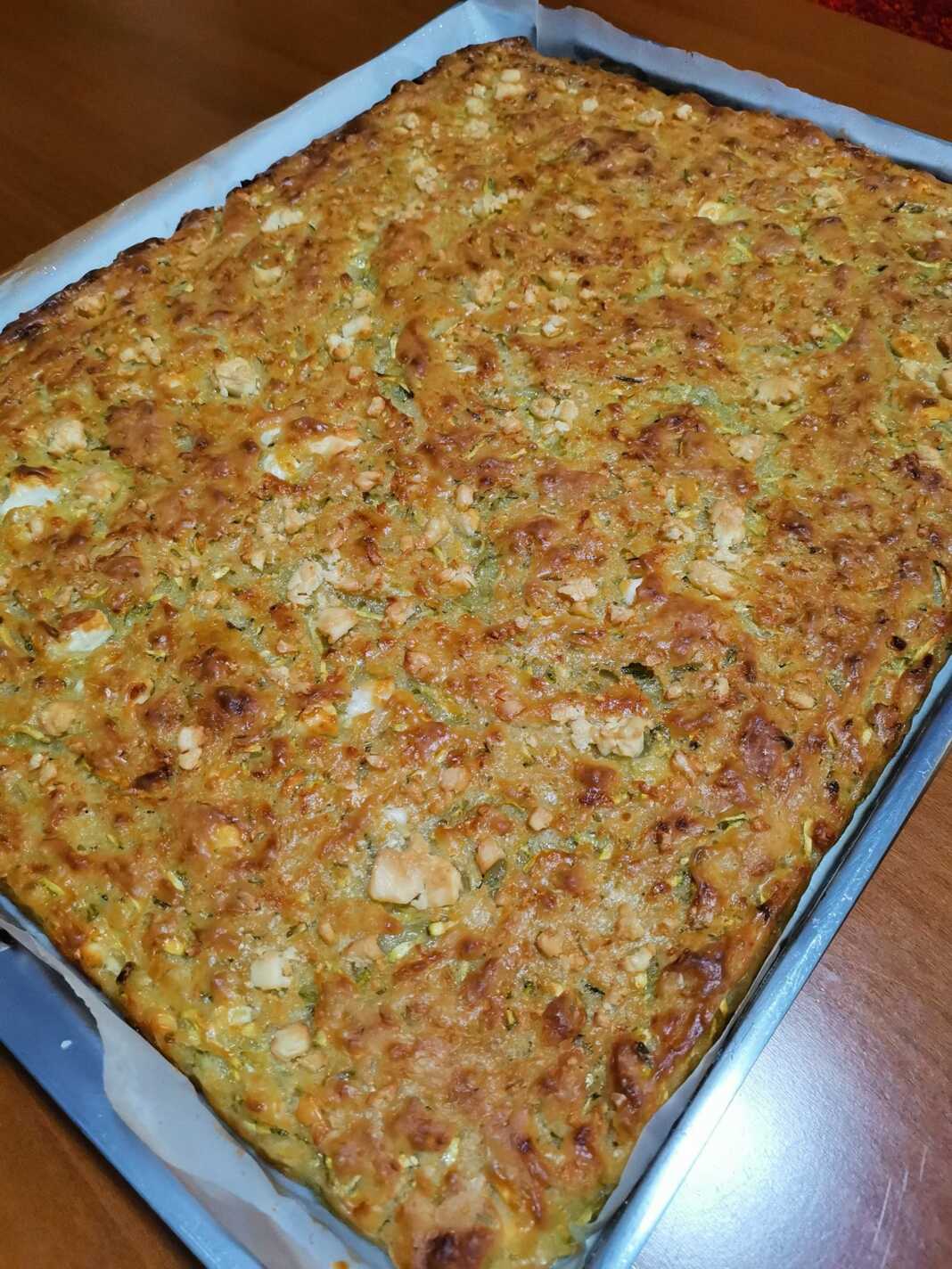 Mpatzinara Τραγανή Καρδιτσιώτικη Μπατζίνα σε ταψί, φρεσκοψημένη