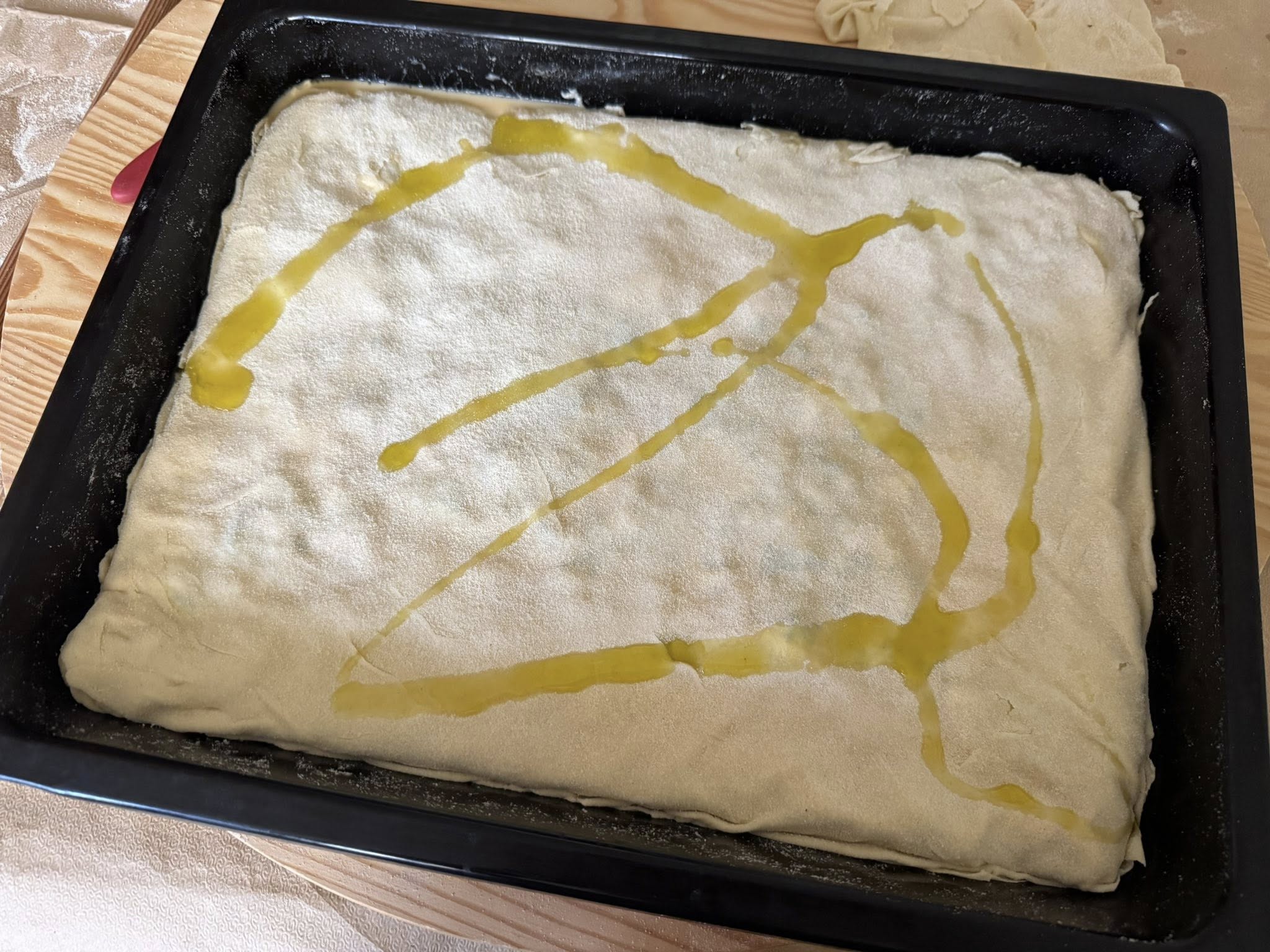 Αλμυρη κολοκυθόπιτα πριν μπει στο φούρνο