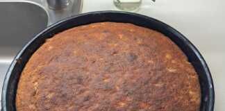 Αφράτο σοκολατένιο κέικ με μπανάνες, στο ταψί