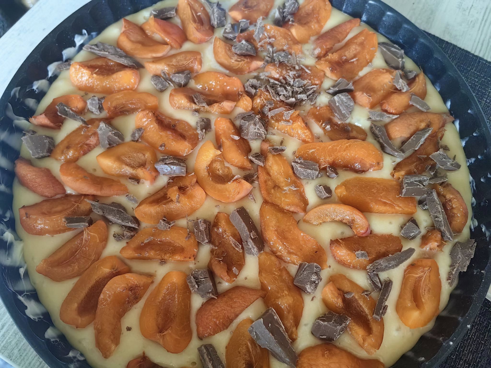 Κα΄΄υμενη η πιτα με ροδακινα και σοκολατα